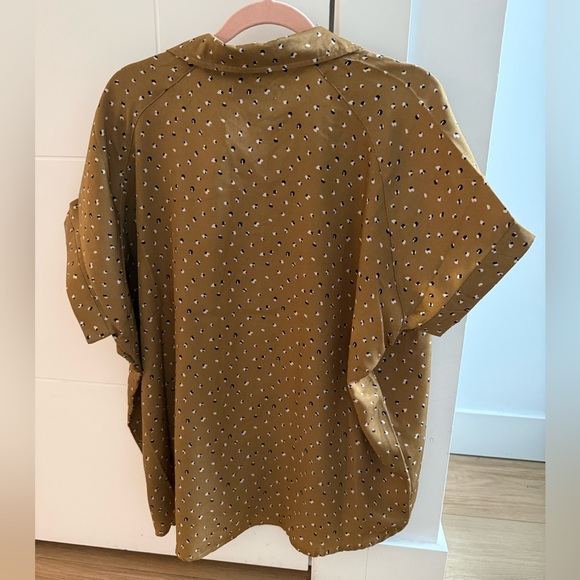 Tan Patterned Button-Up Shirt - Picture 3 of 3